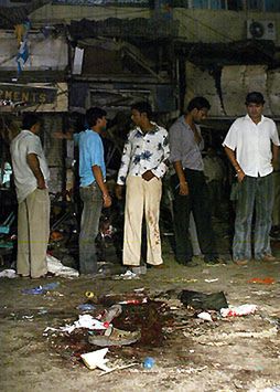 61 śmiertelnych ofiar zamachów w Delhi
