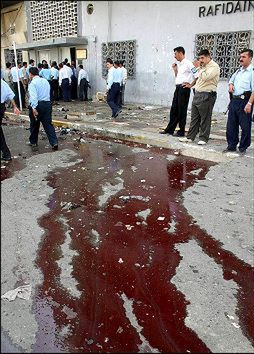 Zabici i ranni w samobójczym zamachu w Kirkuku