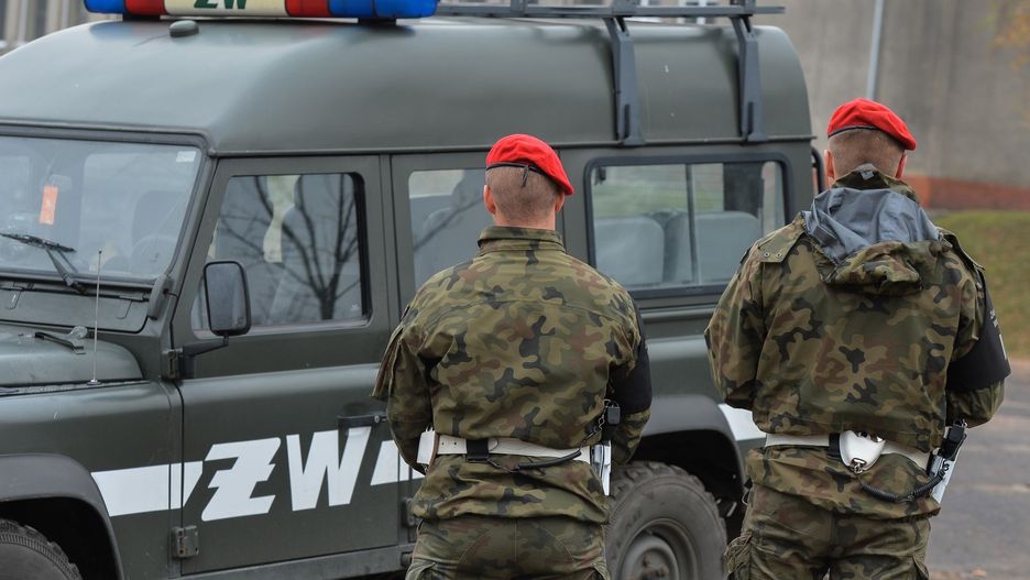 Lisów koło Radomia. Żołnierz przyznał się do ataku na żonę