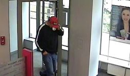 Policja prosi o pomoc: kto rozpozna sprawcę napadu?