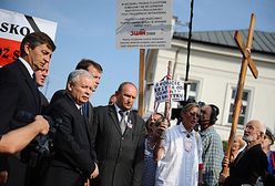 "Kaczyński znowu czeka na cud"