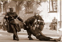 "Poświęcili życie tysięcy ludzi w imię mrzonki"