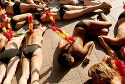 Protestowali w samych majtkach przed europarlamentem