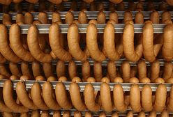 Trafił za kratki po ostrej kłótni o kiełbasę