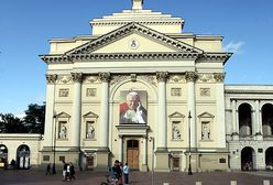 Kościół św. Anny pęka