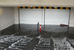Oberwanie chmury w Warszawie, zalało metro