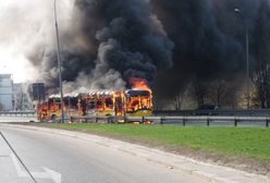 Na Trasie Łazienkowskiej w Warszawie spłonął autobus