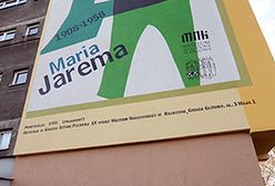 Abstrakcja na 10 pięter "krzyczy do mas"