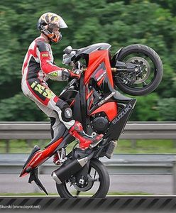 Yamaha YZF-R1 `07 vs. Suzuki GSX-R 1000 K7