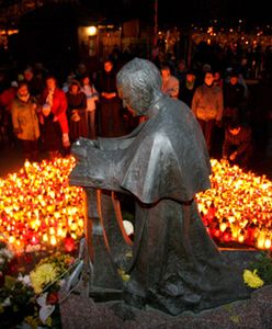 Wierni oddali hołd Ojcu Świętemu