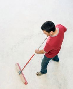 Niemiec posprząta polskie mieszkania za 6 zł