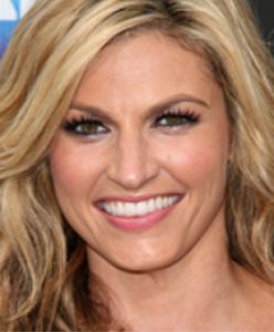 Filmowali ją nago w hotelu, "filmy" sprzedawali w sieci