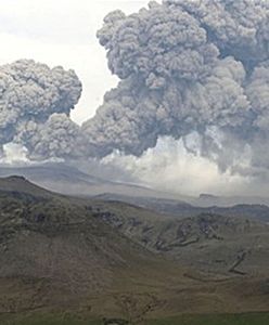 Wulkan nadal groźny - zamykają lotniska w Afryce