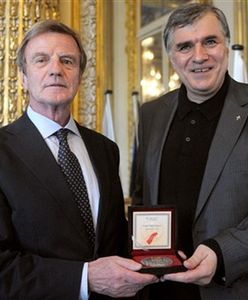 Szef MSZ Francji otrzymał medal za pomoc Polakom