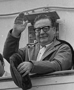 Życie Allende zakończył jeden strzał - "to samobójstwo"