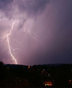 Będzie grzmiało, lało i mocno wiało - sprawdź prognozę