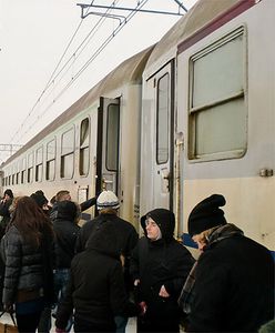 PKP przepraszają pasażerów, a płacą za to... pasażerowie