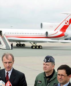 Pierwszy lot Tu-154 po remoncie - minister na pokładzie