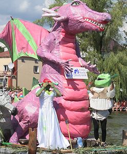 Shrek zwyciężył w Pływaniu na Byle Czym