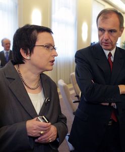 Ponad 800 szkół zniszczonych przez powódź