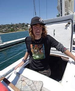 17-letni żeglarz sam opłynął świat