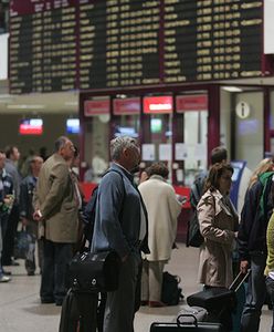 Ewakuacja pasażerów na warszawskim Okęciu