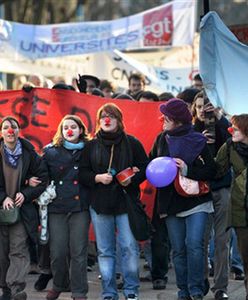 Francuscy pracownicy naukowi demonstrują przeciw reformom