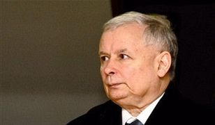 "Jarosław Kaczyński jeszcze nie wrócił z pogrzebu"