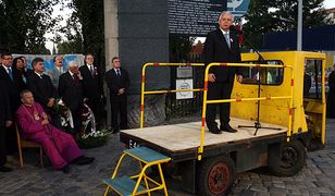 Wygwizdano Wałęsę i Borusewicza