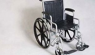 Przywiązał babcię do wózka i zostawił na pewną śmierć