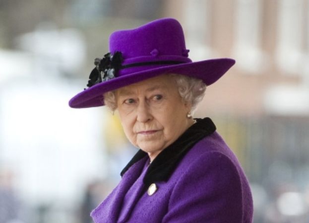 Królowa Elżbieta II nie zamierza abdykować! "Obowiązek na pierwszym miejscu"