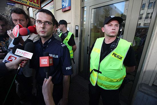 "Powieszenie samobójcze" - taką przyczynę śmierci Leppera wpisał lekarz
