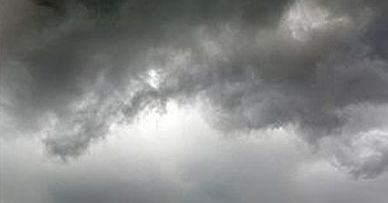 Synoptycy ostrzegają: nadchodzą groźne burze i ulewy