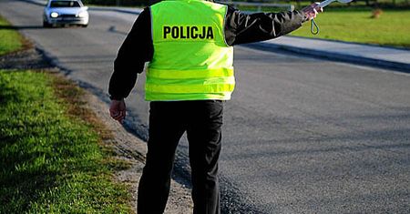 Majówka na drogach: ponad 300 wypadków, setki rannych