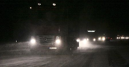 Śnieg na południu Polski: zablokowane drogi, wiele kolizji