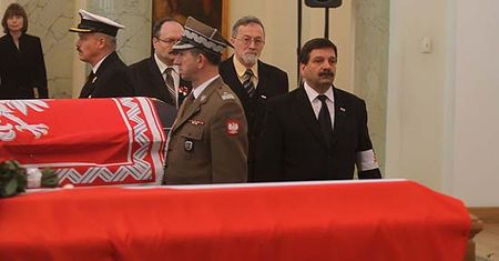 "Mamy święty obowiązek być w niedzielę na Wawelu"