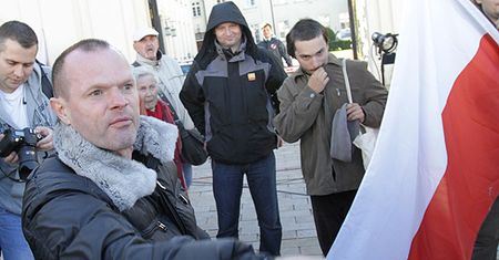 Będą kolejne awantury wokół krzyża? Polacy podzieleni