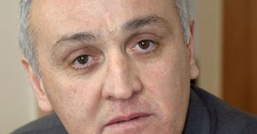 Przeżył cztery zamachy - granat wybuchł w jego sypialni