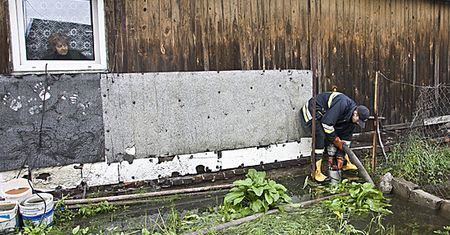 Liczą straty i czekają na kolejny atak żywiołu