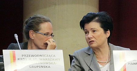 Gronkiewicz-Waltz: Krzyż tam? Pomnika Papieża też nie ma