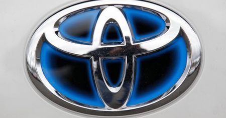 Toyota wstrzyma produkcję samochodów w USA