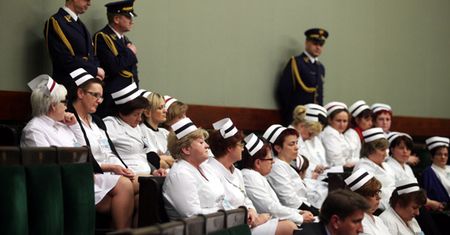 "Rząd pozbywa się odpowiedzialności za ochronę zdrowia"