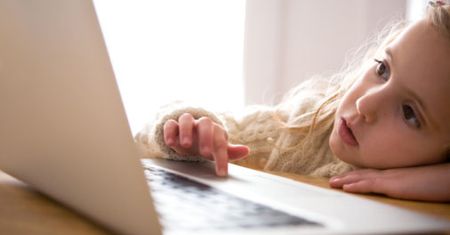 Dziecięce majtki będą ostrzegać przed pedofilią