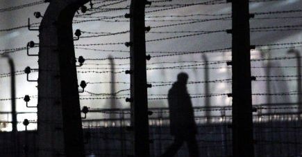 Próbował wywieźć z Polski drut kolczasty z Auschwitz