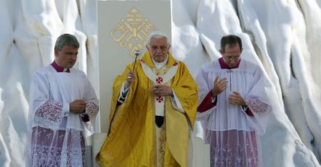 Papież do młodzieży: kochajcie Kościół