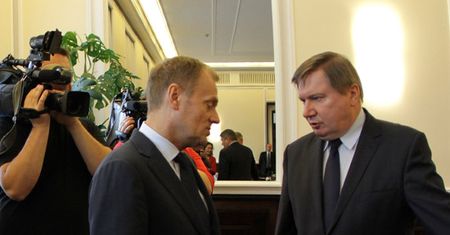 Tusk chciał nazwisk w raporcie Millera? MSWiA odpowiada