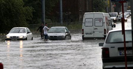 Tragiczne skutki nawałnic: 1 osoba nie żyje, 5 jest rannych