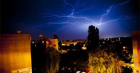 Nadciągają gwałtowne burze; alarm dla Pomorza