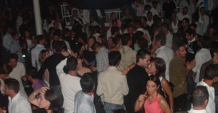 Polka pracująca w nocnym klubie? Kubistka!
