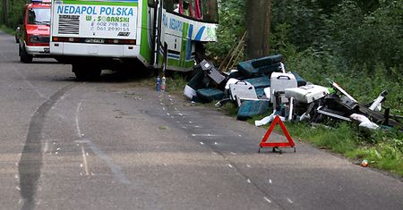 37 osób w szpitalach po wypadku autokaru turystycznego